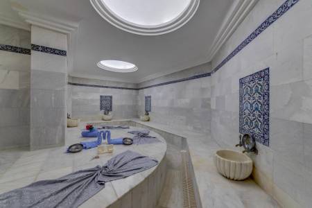 THE HOLIDAY RESORT HOTEL Spa